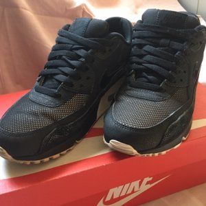Nike Air Max 90